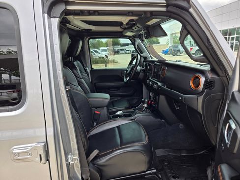 Used 2021 Jeep Gladiator Mojave AWD/4WD image 24