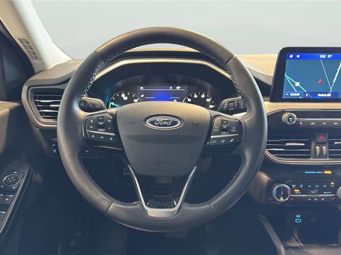 Used 2022 Ford Escape SEL image 12