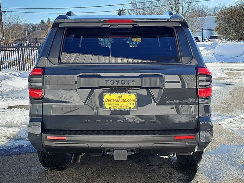 Used 2025 Toyota 4Runner SR5 image 5