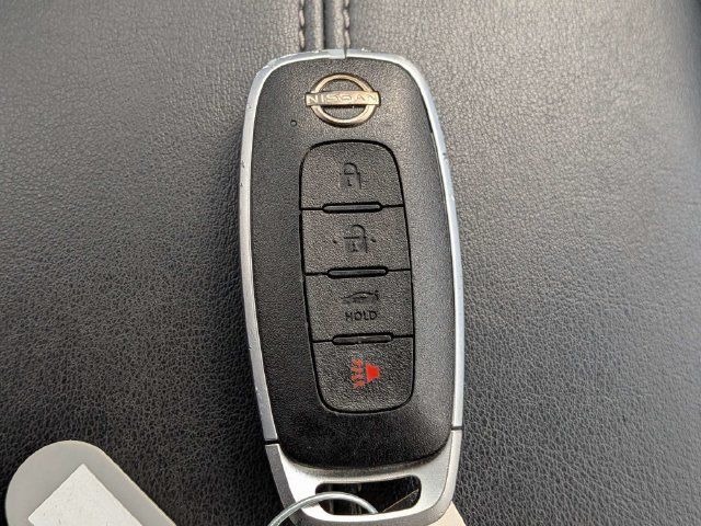 Used 2025 Nissan Sentra SV FWD image 27