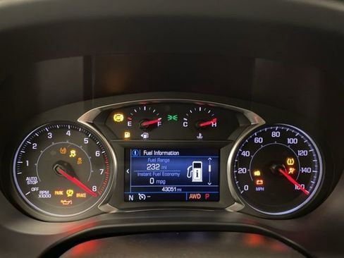 Used 2023 GMC Acadia SLE w/ Driver Convenience Package image 9