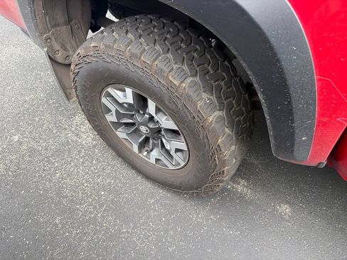 Used 2023 Toyota Tacoma TRD Off-Road AWD/4WD image 3