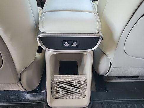 Certified 2024 Genesis GV60 Advanced AWD/4WD image 29