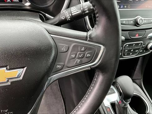 Used 2020 Chevrolet Equinox LT AWD/4WD image 19