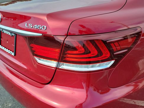 Used 2015 Lexus LS 460 w/ Comfort Package RWD image 11