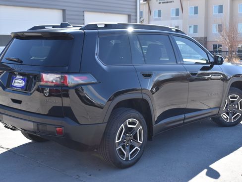 New 2026 Jeep Cherokee Limited AWD/4WD image 5