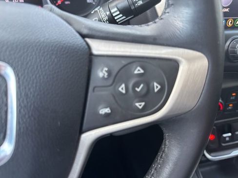 Used 2021 GMC Terrain Denali w/ Denali Premium Package image 17