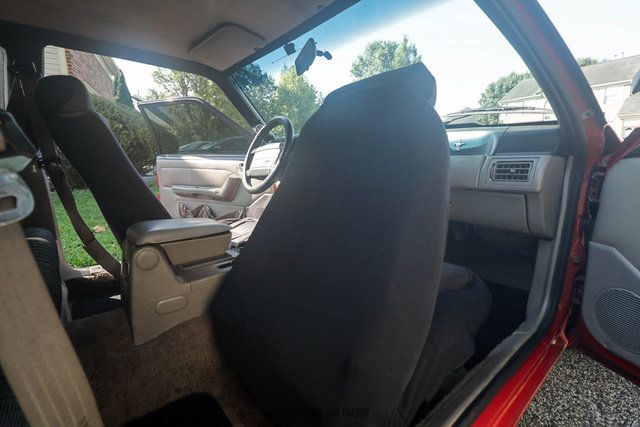 Used 1992 Ford Mustang LX RWD image 75