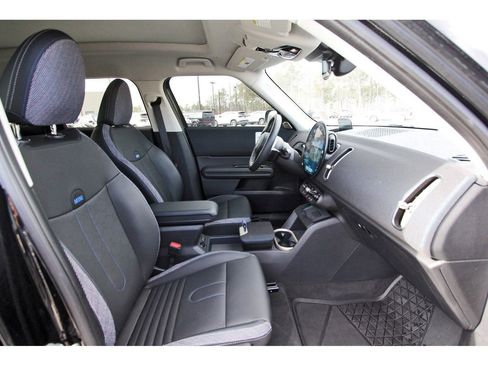 Used 2025 MINI Cooper Countryman S w/ Comfort Package Max image 23