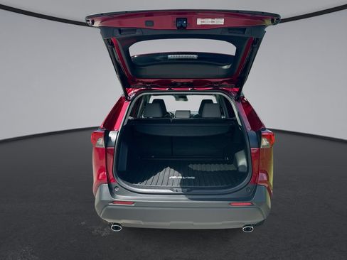 Used 2022 Toyota RAV4 XLE Premium FWD image 30
