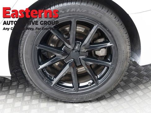 Used 2023 Tesla Model 3 Standard Range RWD image 8