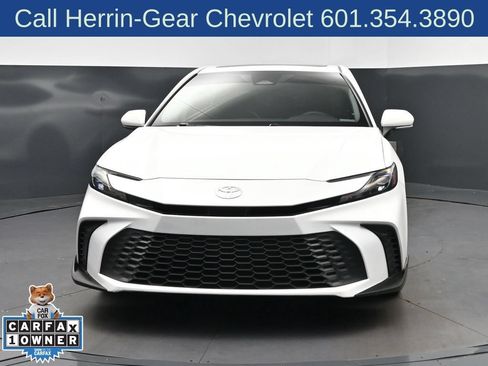 Used 2025 Toyota Camry SE w/ Multimedia Upgrade Package FWD image 10