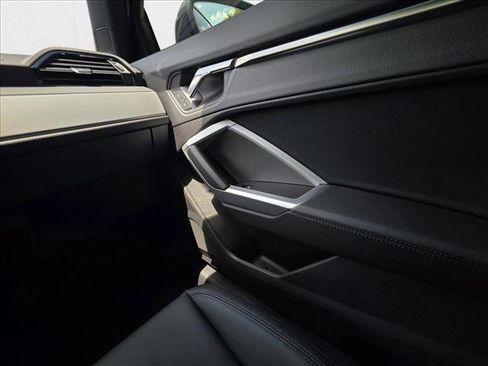 New 2025 Audi Q3 2.0T Premium w/ Convenience Package image 26