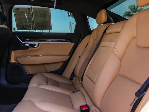 Used 2018 Volvo S90 T5 Momentum w/ Convenience Package FWD image 26