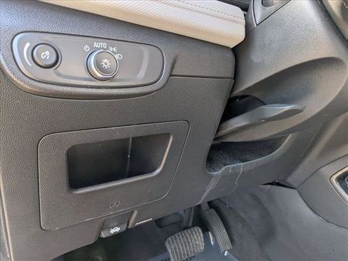 Used 2024 Chevrolet TrailBlazer LT w/ Convenience Package image 16