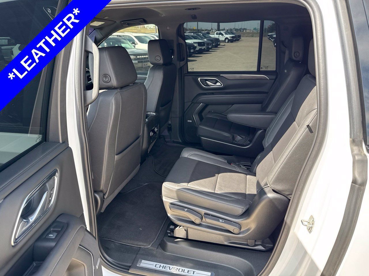 Used 2023 Chevrolet Suburban Z71 AWD/4WD image 6