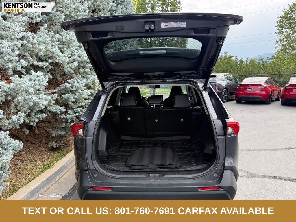 Used 2023 Toyota RAV4 XLE Premium AWD/4WD image 32