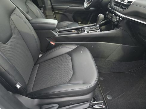 New 2026 Jeep Compass Latitude image 22