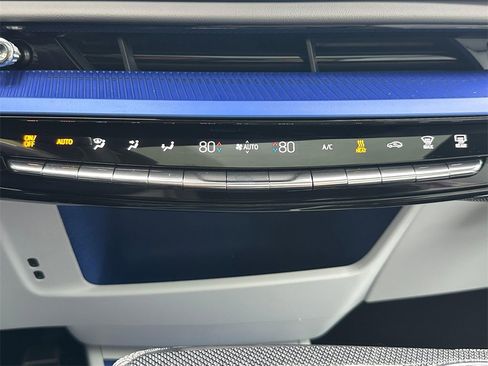 New 2026 Cadillac Optiq Sport 1 image 31