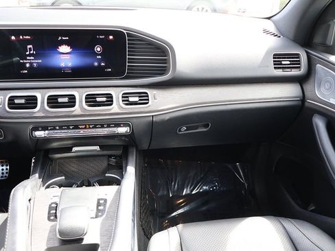 Used 2020 Mercedes-Benz GLE 350 4MATIC w/ Premium Package image 39
