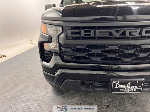 Used 2022 Chevrolet Silverado 1500 Custom AWD/4WD image 10