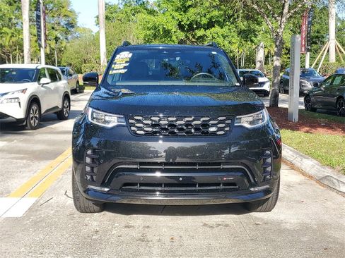 Used 2023 Land Rover Discovery S R-Dynamic image 2