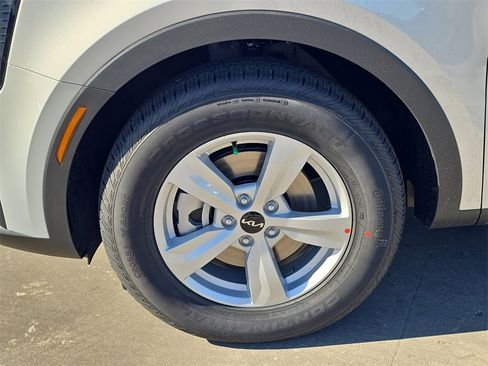 New 2026 Kia Sorento LX image 35