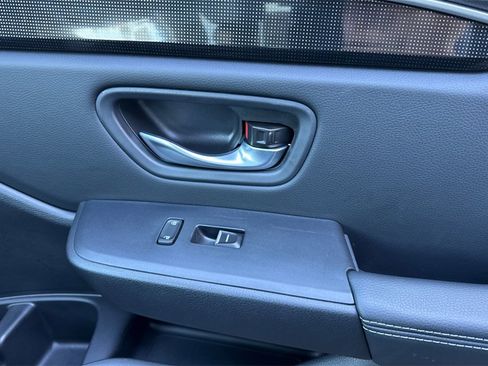 Certified 2025 Honda Pilot Elite image 23