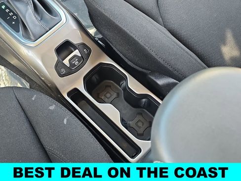 Used 2022 Jeep Renegade Sport image 23