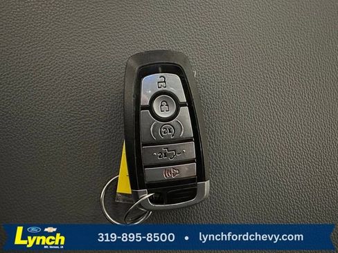 Used 2023 Ford F150 Lariat w/ Trailer Tow Package image 19