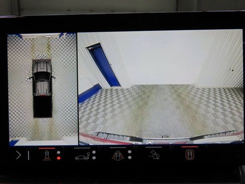 Used 2025 GMC Sierra 2500 SLT image 14