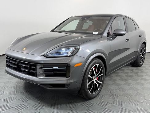 Certified 2025 Porsche Cayenne S AWD/4WD image 1