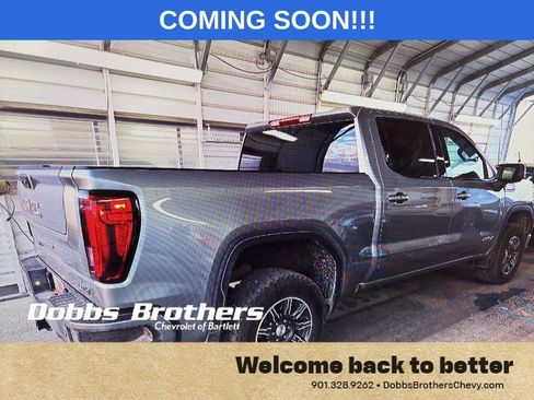 Used 2025 GMC Sierra 1500 AT4 image 4