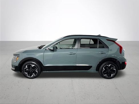 Certified 2023 Kia Niro Wind FWD image 10