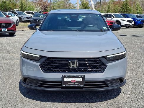 Used 2024 Honda Accord Sport image 2