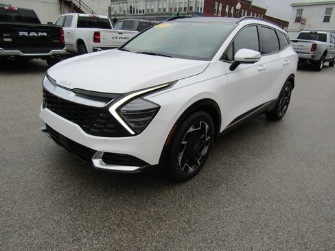 Used 2024 Kia Sportage SX image 7