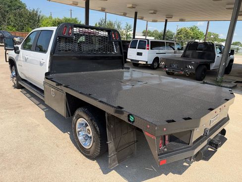 Used 2021 Chevrolet Silverado 3500 LT w/ Snow Plow Prep Package AWD/4WD image 3