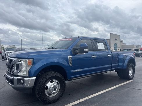 Used 2022 Ford F350 Lariat w/ Lariat Value Package image 1