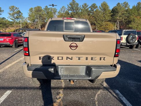 Used 2022 Nissan Frontier Pro-X image 6