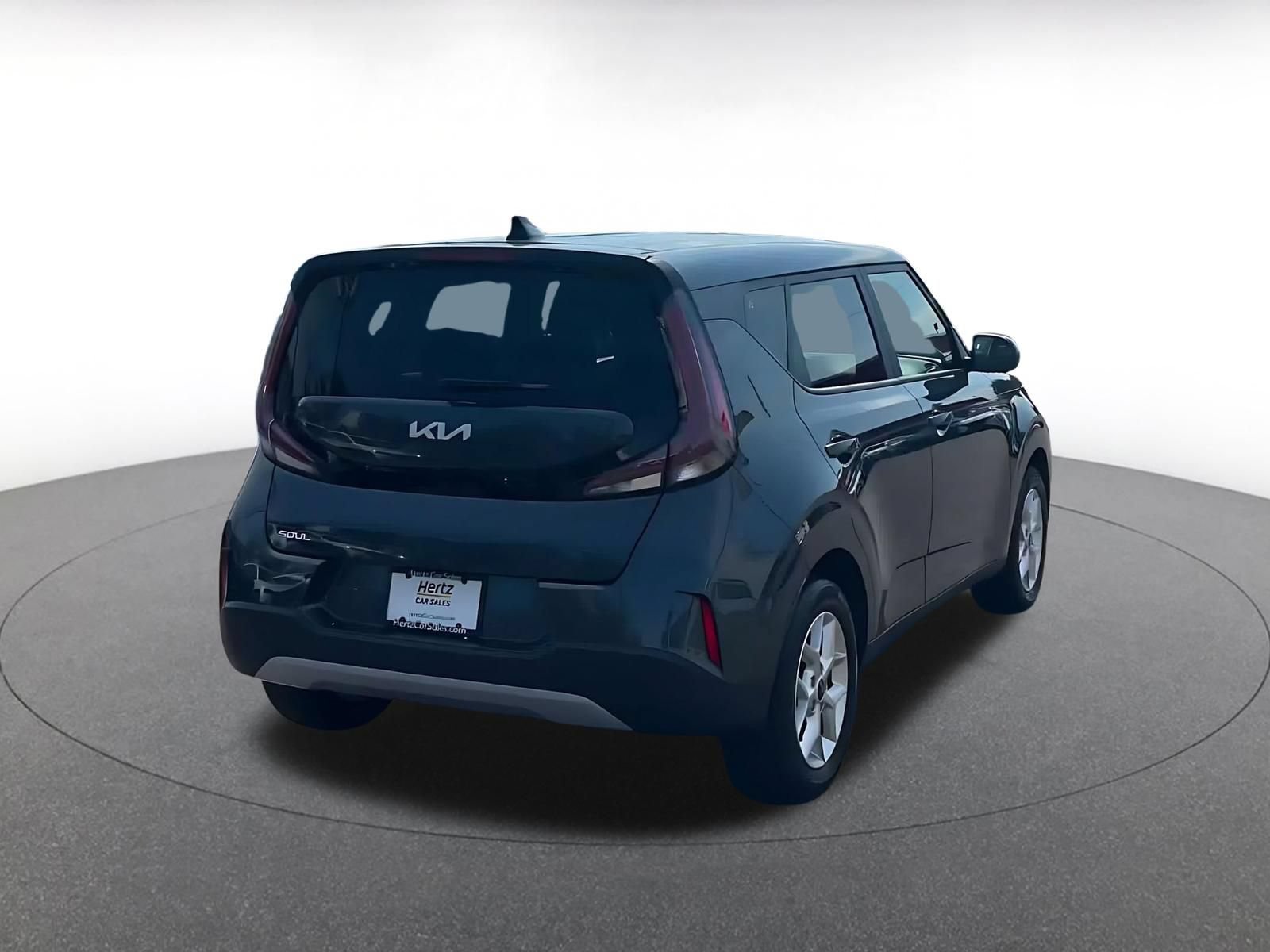 Used 2025 Kia Soul LX w/ LX Technology Package FWD image 14