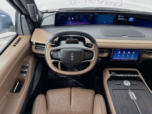 New 2025 Lincoln Navigator L Black Label image 24