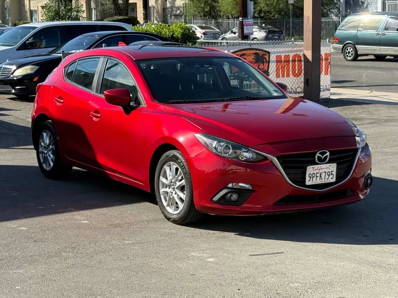 Used 2016 MAZDA MAZDA3 i Grand Touring FWD image 2