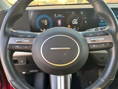 Used 2025 Hyundai Kona SEL image 28