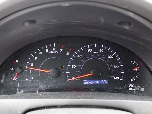Used 2010 Toyota Camry LE FWD image 9