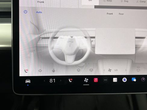 Used 2023 Tesla Model Y Long Range image 17