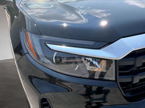 Certified 2025 Honda Ridgeline RTL image 30