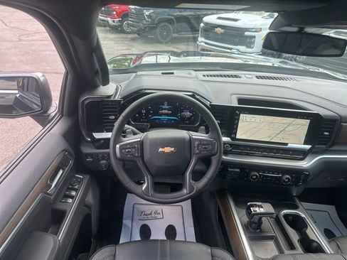New 2026 Chevrolet Silverado 1500 High Country w/ LPO, Dark Essentials Package AWD/4WD image 27