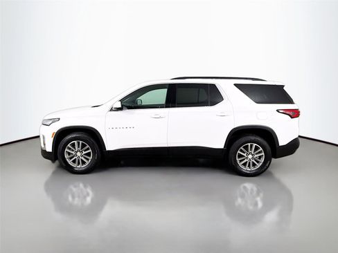 Used 2023 Chevrolet Traverse LT image 5