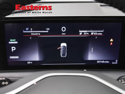 Used 2023 Nissan Ariya FWD image 17