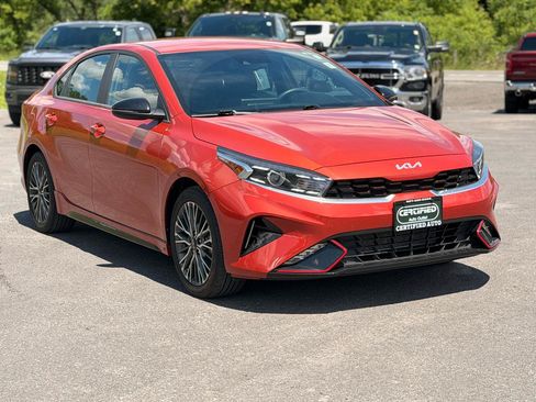 Used 2023 Kia Forte GT-Line FWD image 3